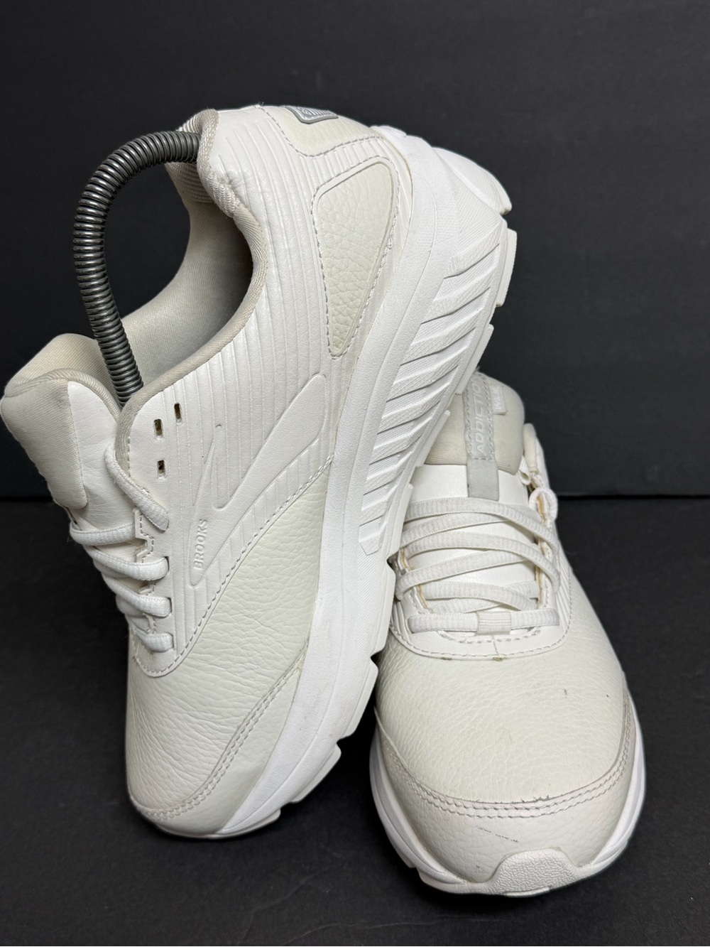 Brooks Addiction Walker 2 Women’s Athletic Walking Shoes Size 7.5 White (Wide) - Picture 2 of 9